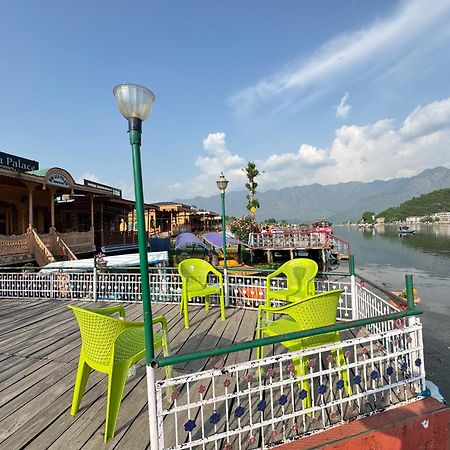 Srīnagar New Sea Palace Houseboats מראה חיצוני תמונה