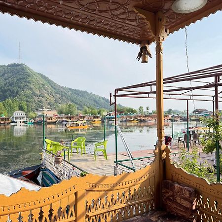 Srīnagar New Sea Palace Houseboats מראה חיצוני תמונה