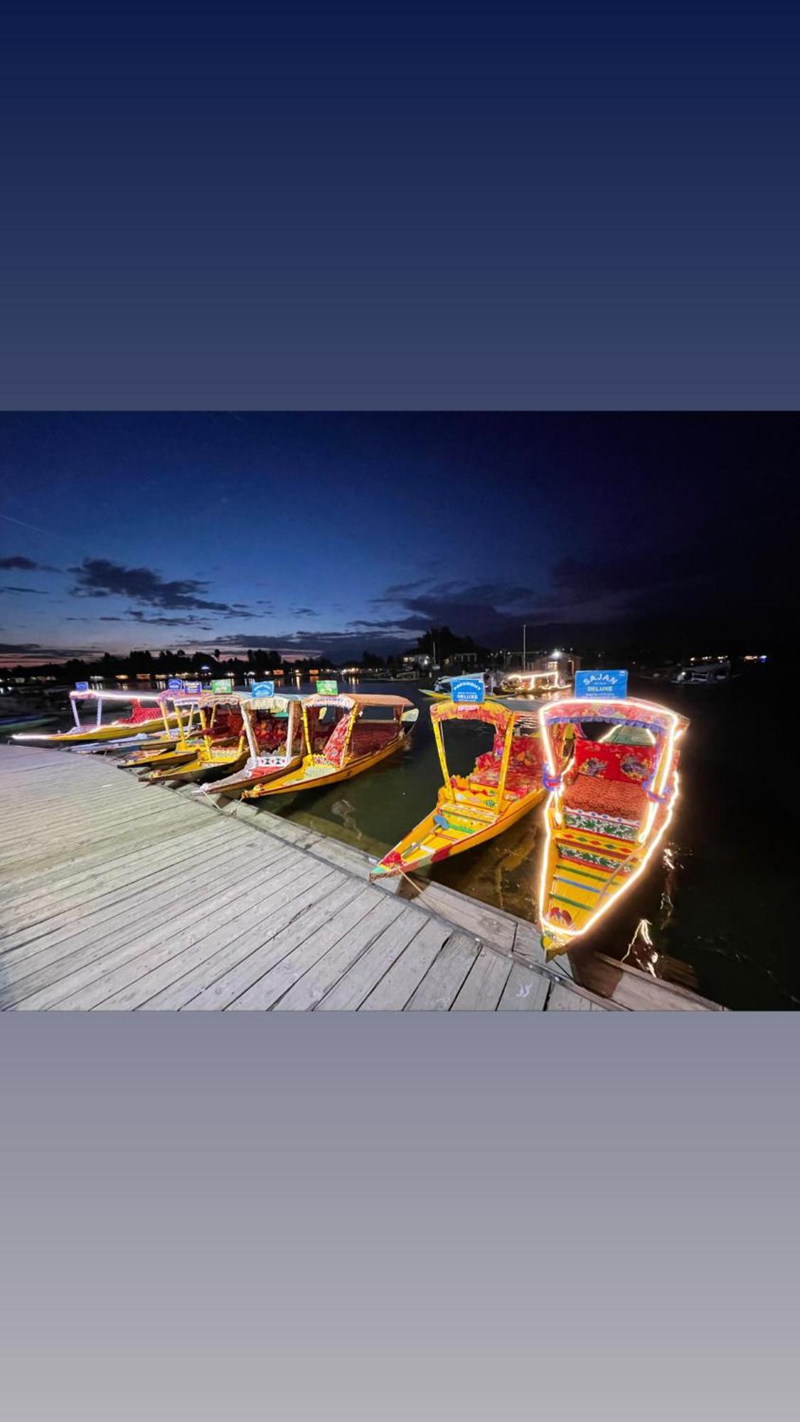 Srīnagar New Sea Palace Houseboats מראה חיצוני תמונה