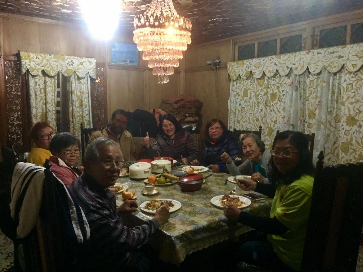 Srīnagar New Sea Palace Houseboats מראה חיצוני תמונה